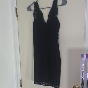 TopShop Elegant Black Lace Mid-long Zip Up The Back Dress (EUC)(2) 🖤